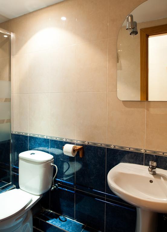 Estudios Pelayo Guest House Barcelona Phòng bức ảnh