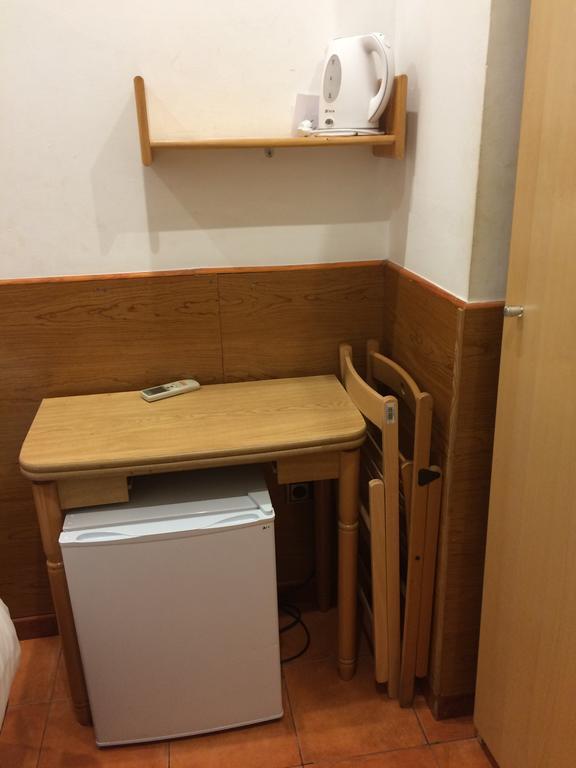 Estudios Pelayo Guest House Barcelona Phòng bức ảnh