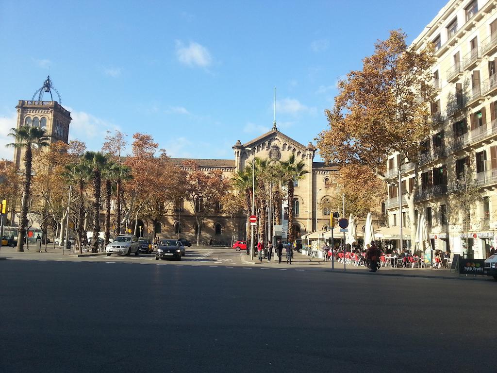 Estudios Pelayo Guest House Barcelona Ngoại thất bức ảnh